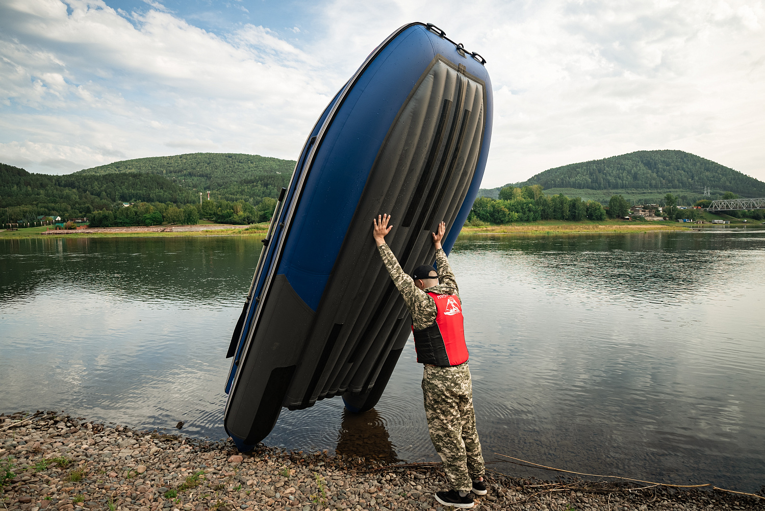 Лодка MISHIMO RIVER FJET PRO 410  под водомет в Перми