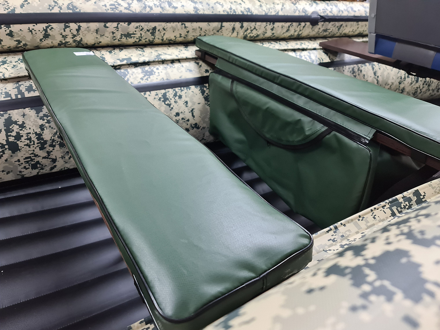КОМПЛЕКТ МЯГКИХ НАКЛАДОК С СУМКОЙ ДЛЯ ЛОДОК 110Х20 ЗЕЛЕНЫЙ в Перми